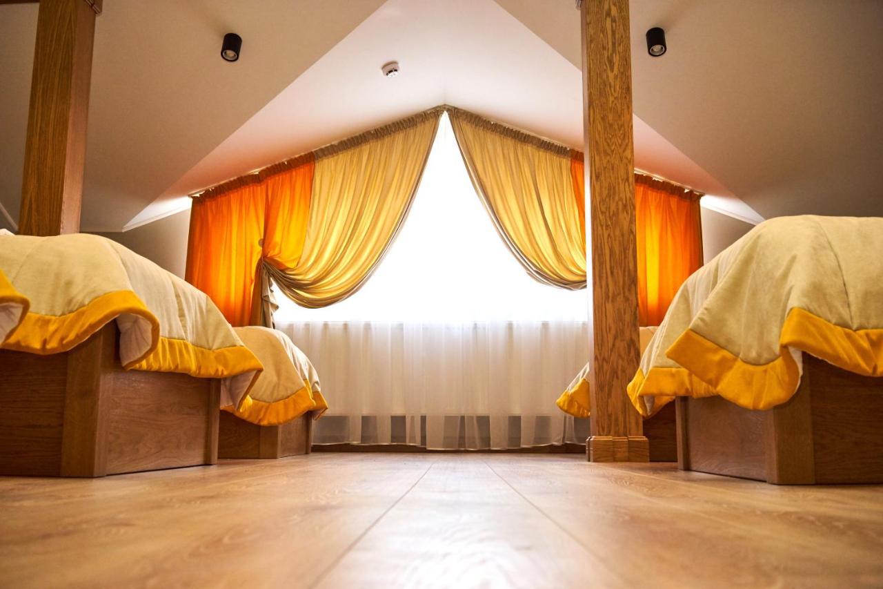 Hotel Східний Berezhany Exteriér fotografie