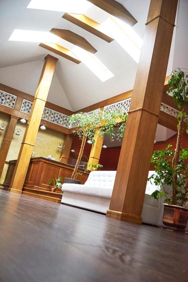 Hotel Східний Berezhany Exteriér fotografie