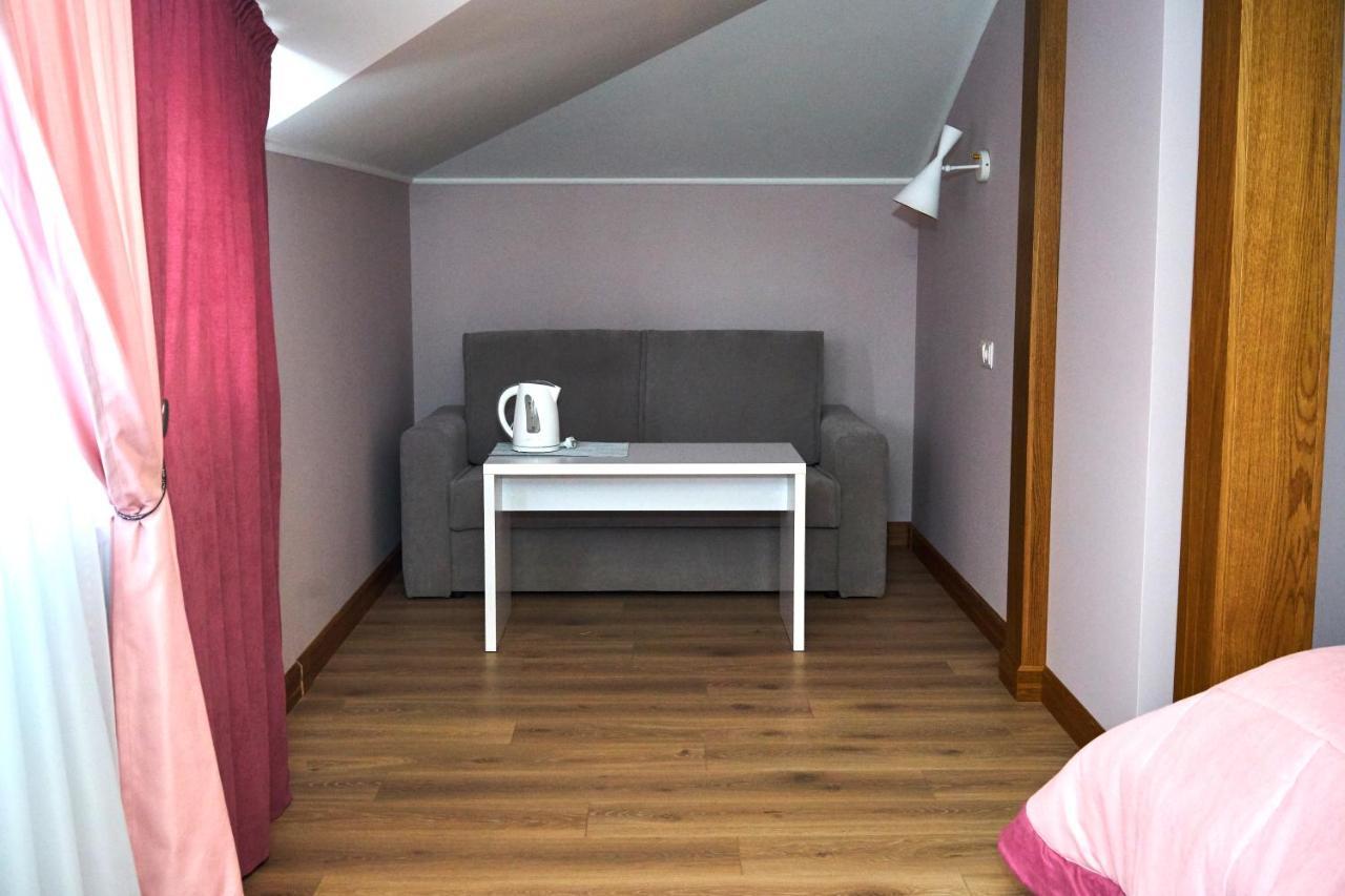 Hotel Східний Berezhany Exteriér fotografie