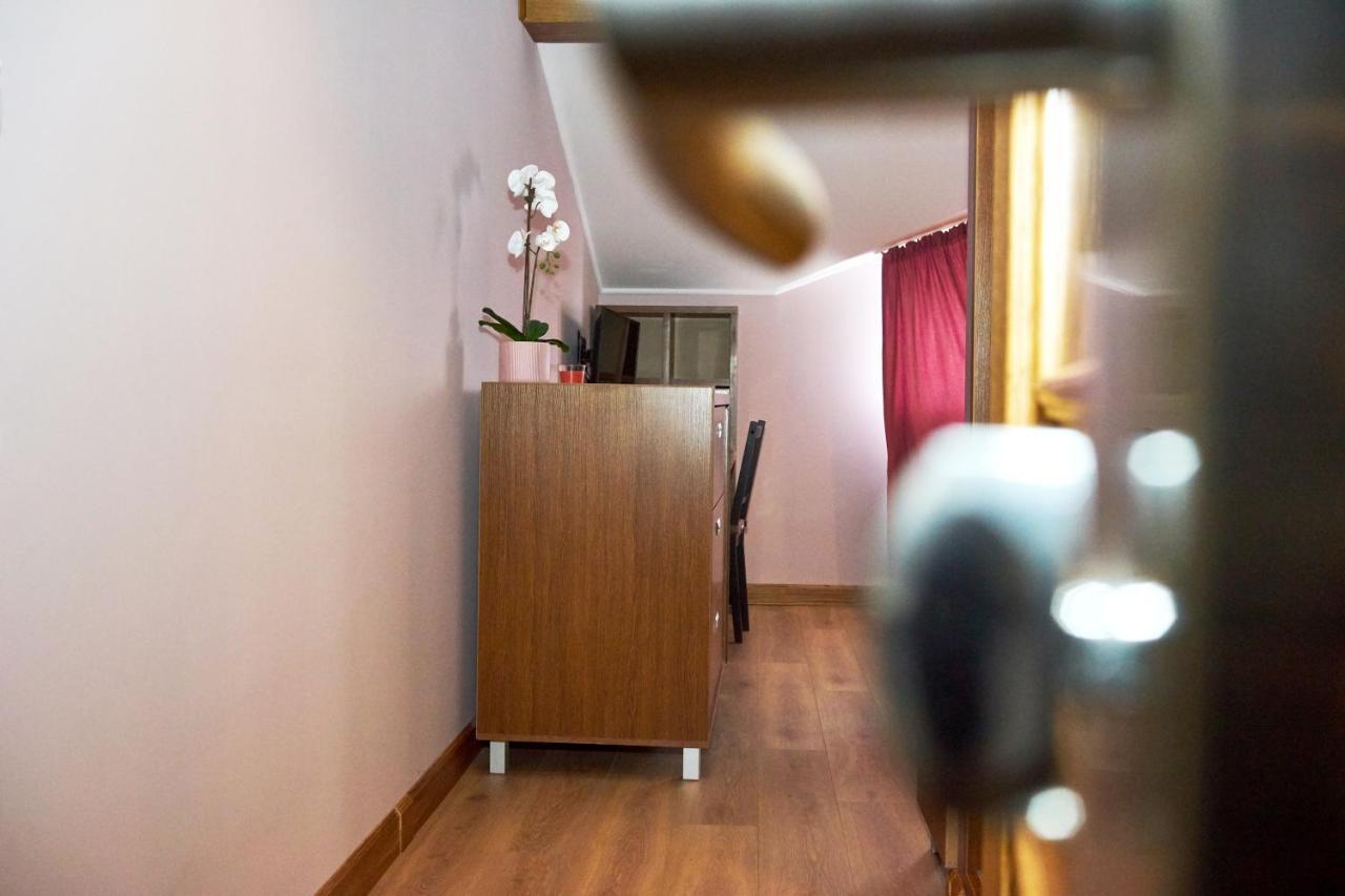 Hotel Східний Berezhany Exteriér fotografie